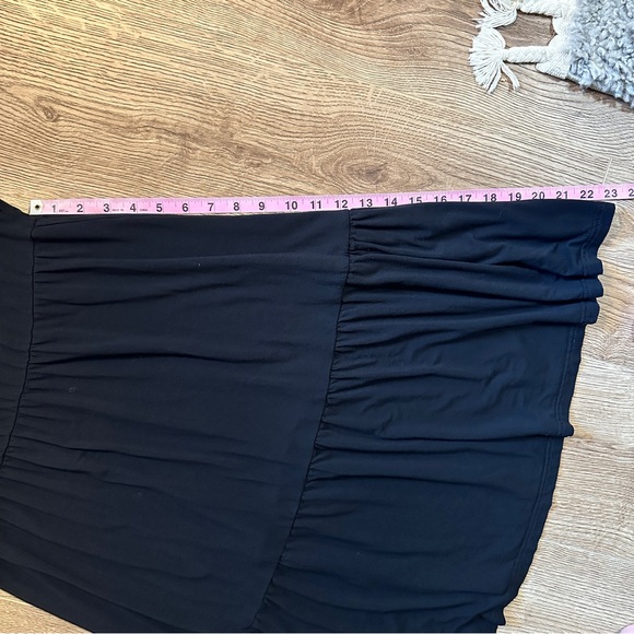 Women’s Maternity Nursing Black Short Sleeve Crewneck Dress in Size Medium - Picture 8 of 12